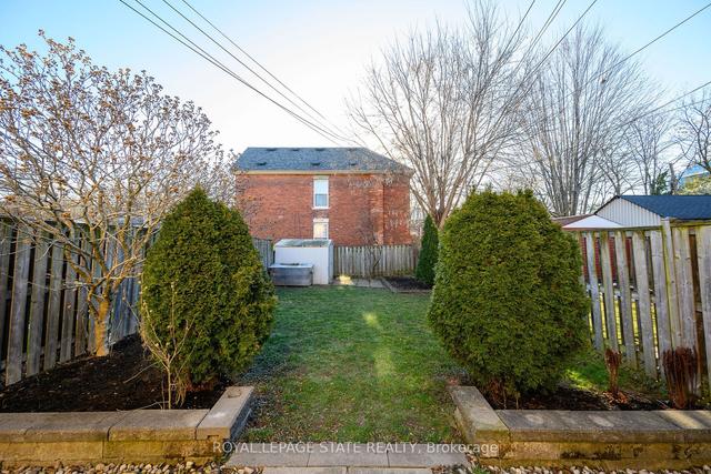 53 New St, House detached with 3 bedrooms, 1 bathrooms and 2 parking in Hamilton ON | Image 10