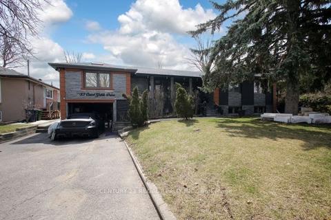 53 Coral Gable Dr E, House detached with 4 bedrooms, 2 bathrooms and 3 parking in Toronto ON | Card Image