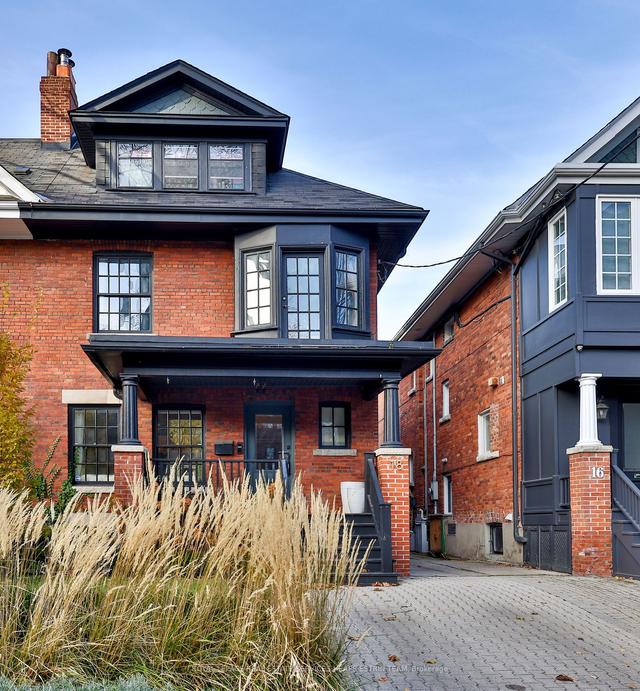 18 Chicora Ave, House semidetached with 4 bedrooms, 5 bathrooms and 2 parking in Toronto ON | Image 1