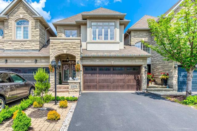 2379 Wasaga Dr, House attached with 3 bedrooms, 4 bathrooms and 4 parking in Oakville ON | Image 1