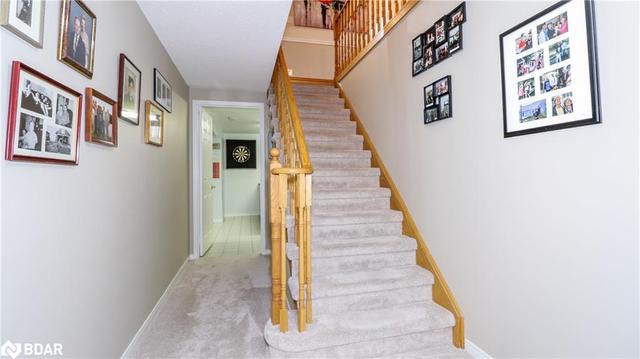 8 Tomlin Court, House detached with 3 bedrooms, 3 bathrooms and 6 parking in Barrie ON | Image 28