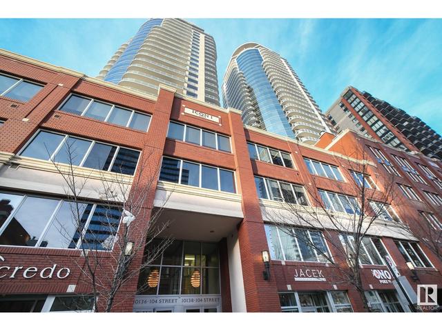 2001 - 10136 104 St Nw, Condo with 2 bedrooms, 2 bathrooms and 1 parking in Edmonton AB | Image 1