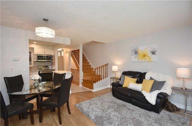 4044 Teakwood Dr, House detached with 3 bedrooms, 2 bathrooms and 2 parking in Mississauga ON | Image 5