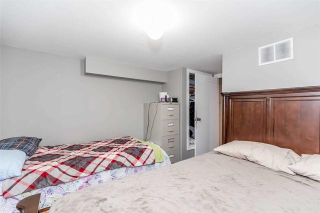 186 Duckworth St, House detached with 2 bedrooms, 2 bathrooms and 5 parking in Barrie ON | Image 26