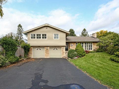 673 Holt Dr, House detached with 3 bedrooms, 3 bathrooms and 6 parking in Burlington ON | Image 1
