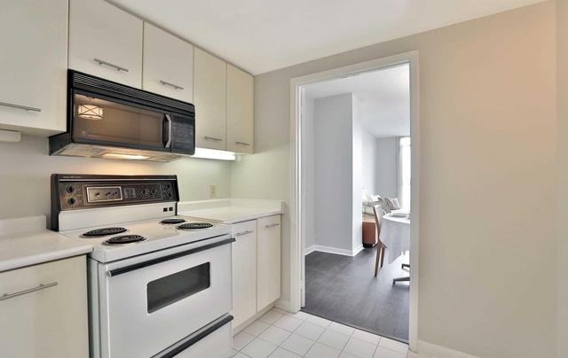 602 - 415 Locust St, Condo with 1 bedrooms, 2 bathrooms and 2 parking in Burlington ON | Image 13
