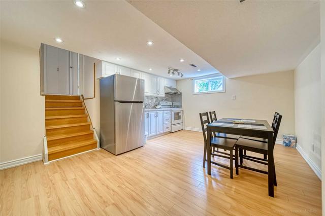 71 Ardgowan Cres, House detached with 4 bedrooms, 3 bathrooms and 2 parking in Toronto ON | Image 19