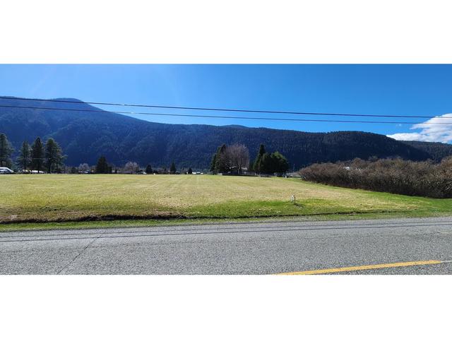 1480 Carson Road, House detached with 3 bedrooms, 3 bathrooms and null parking in Kootenay Boundary D BC | Image 78