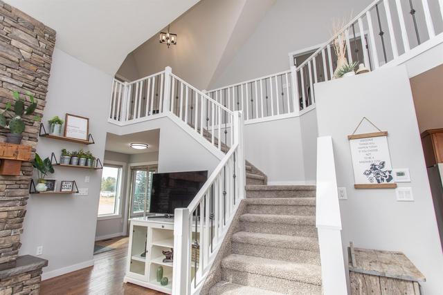 36407 Range Road 270, House detached with 4 bedrooms, 3 bathrooms and null parking in Red Deer County AB | Image 18
