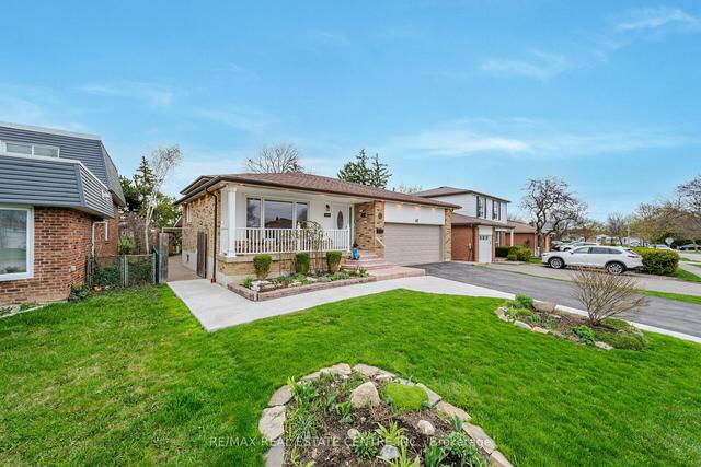 42 Goldcrest Rd, House detached with 4 bedrooms, 4 bathrooms and 6 parking in Brampton ON | Image 12
