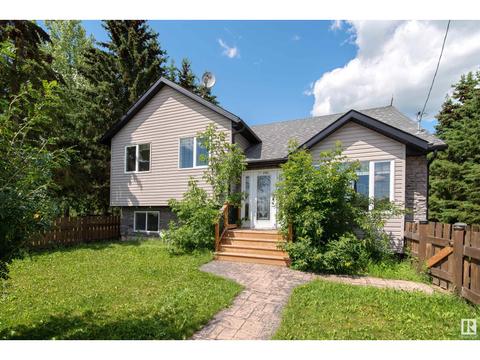 4907 50 Av, House detached with 5 bedrooms, 3 bathrooms and null parking in Bonnyville No. 87 AB | Card Image