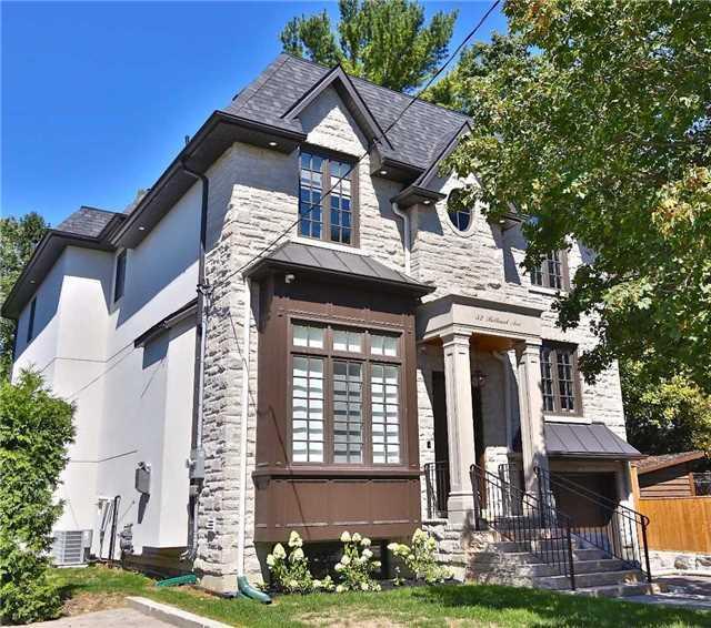 32 Bethnal Ave, House detached with 4 bedrooms, 5 bathrooms and 3 parking in Toronto ON | Image 1