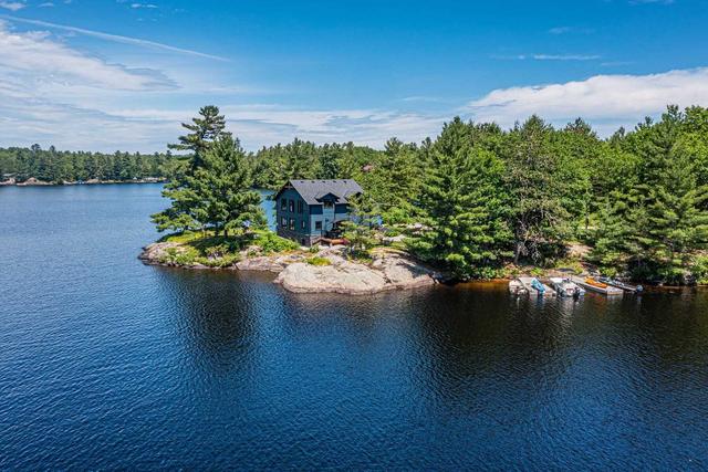 1044 Russells Lane, House detached with 4 bedrooms, 3 bathrooms and 13 parking in Gravenhurst ON | Card Image