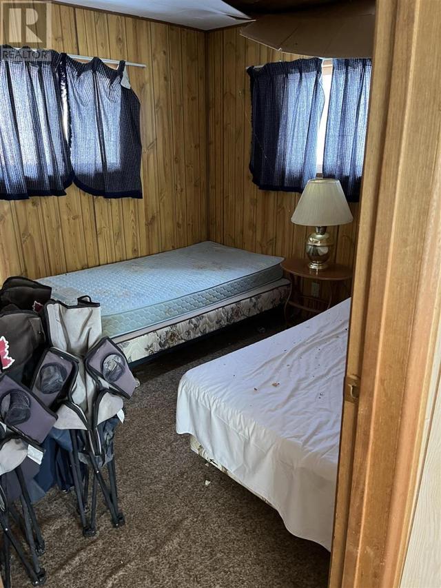 Cabin 7 - primary bedroom | Image 18