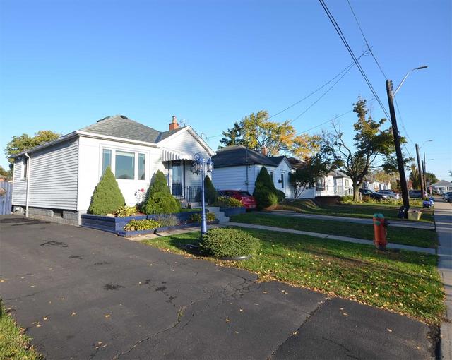166 Glenholme Ave, House detached with 2 bedrooms, 1 bathrooms and 4 parking in Hamilton ON | Image 13