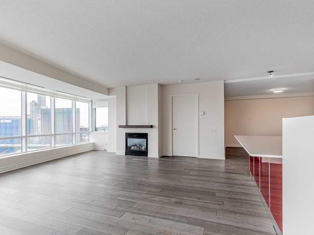 801w - 500 Queens Quay W, Condo with 3 bedrooms, 3 bathrooms and 2 parking in Toronto ON | Image 10
