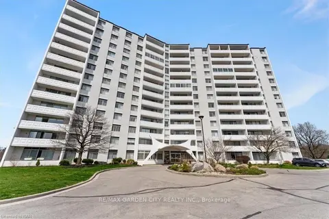 609-15 Towering Heights Blvd, St. Catharines, ON, L2T3G7 | Card Image