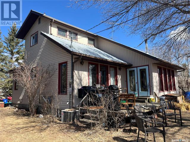 610 1st Street S, House detached with 5 bedrooms, 3 bathrooms and null parking in Leask SK | Image 27