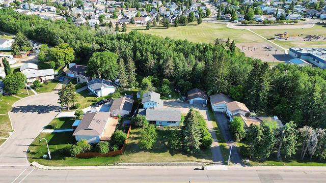 4605 45 Avenue, House detached with 4 bedrooms, 3 bathrooms and 8 parking in Sylvan Lake AB | Image 42