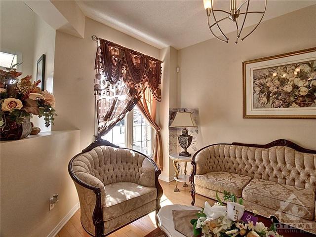 221 Lucinda Crescent, House detached with 6 bedrooms, 6 bathrooms and 8 parking in Ottawa ON | Image 3
