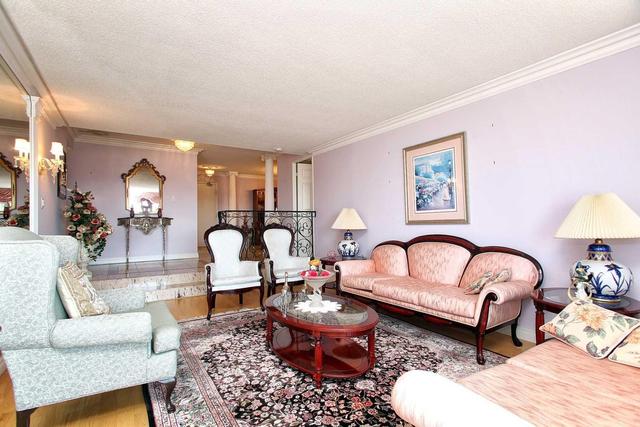 2907 - 1555 Finch Ave E, Condo with 2 bedrooms, 3 bathrooms and 2 parking in Toronto ON | Image 2
