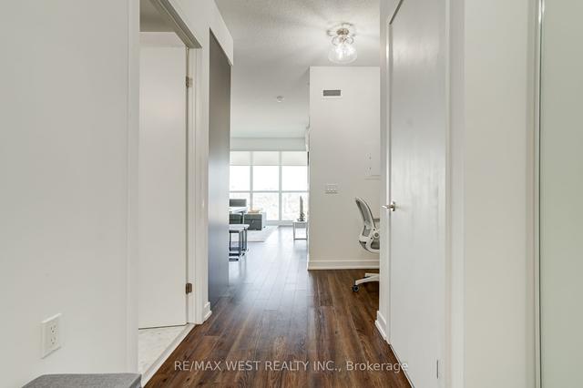 1708 - 10 Park Lawn Rd, Condo with 1 bedrooms, 1 bathrooms and 1 parking in Toronto ON | Image 23