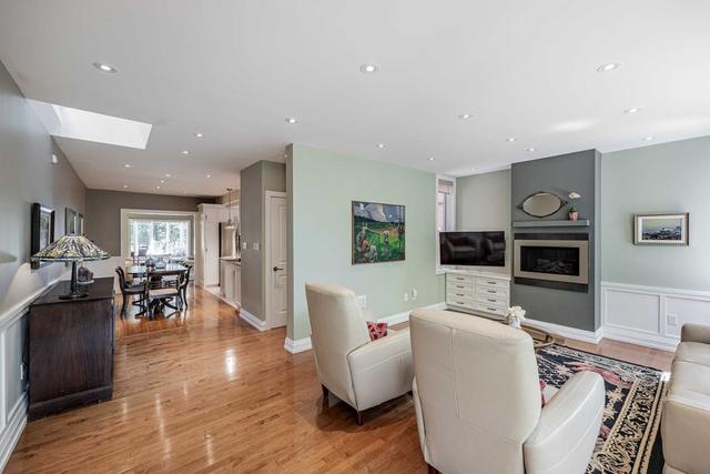 372 Beresford Ave, House detached with 4 bedrooms, 4 bathrooms and 2 parking in Toronto ON | Image 3