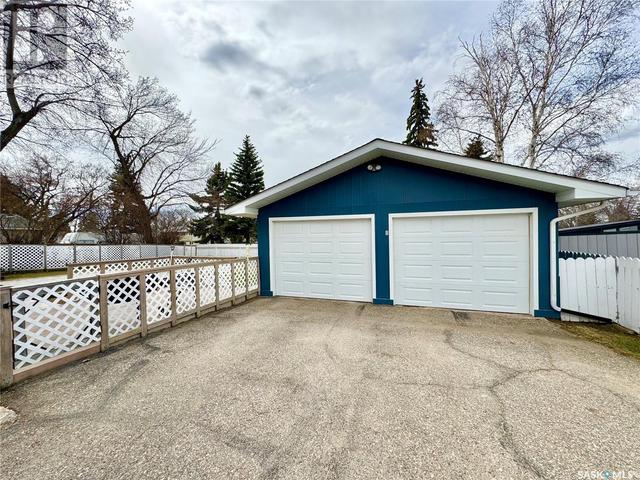 1023 Knox Place, House detached with 3 bedrooms, 2 bathrooms and null parking in Prince Albert SK | Image 24