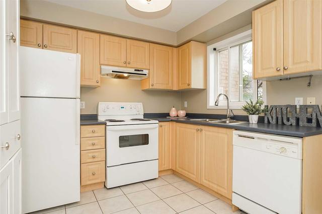 86 Trevino Circ, House attached with 2 bedrooms, 2 bathrooms and 2 parking in Barrie ON | Image 9