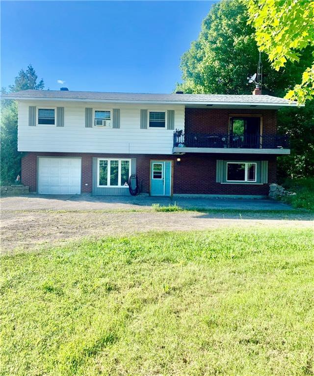 204 County Road 16 Road, House detached with 3 bedrooms, 2 bathrooms and 8 parking in Elizabethtown Kitley ON | Card Image
