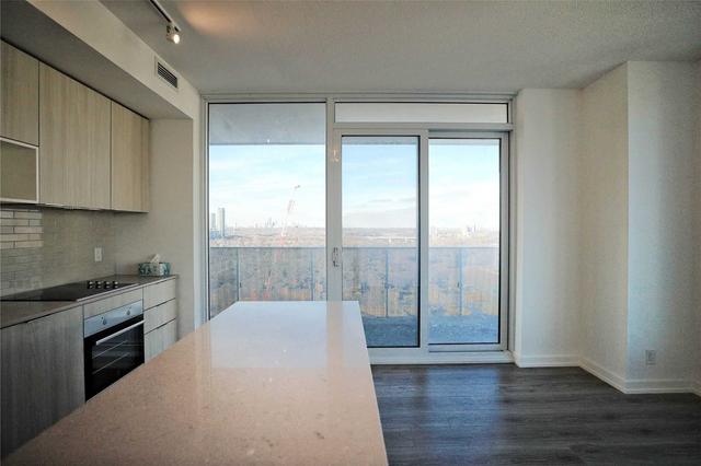 2504 - 20 Tubman Ave, Condo with 2 bedrooms, 2 bathrooms and 1 parking in Toronto ON | Image 4