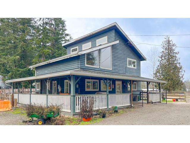 536 256 Street, House detached with 3 bedrooms, 2 bathrooms and 10 parking in Langley BC | Image 26