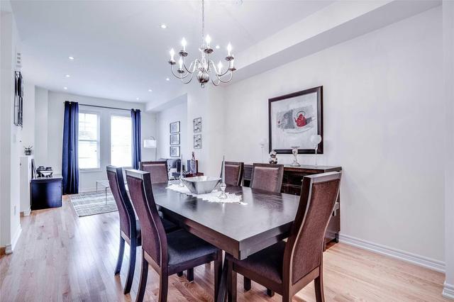 Th5 - 10 Porter Ave W, House attached with 3 bedrooms, 3 bathrooms and 1 parking in Vaughan ON | Image 5