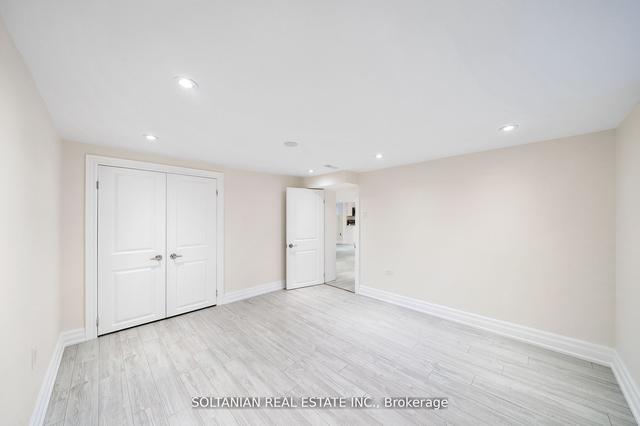 71 Centre Ave, House detached with 3 bedrooms, 2 bathrooms and 6 parking in Toronto ON | Image 18