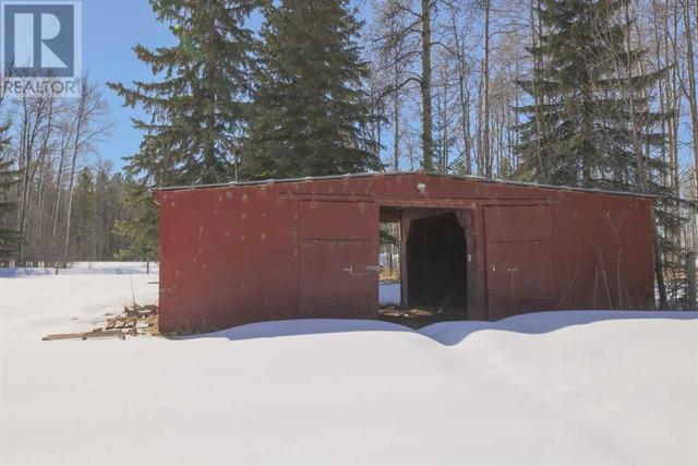 25 Country Meadows Drive, House detached with 4 bedrooms, 2 bathrooms and null parking in Clearwater County AB | Image 32