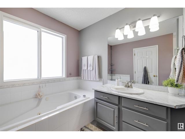 15716 133 St Nw, House detached with 5 bedrooms, 3 bathrooms and null parking in Edmonton AB | Image 19