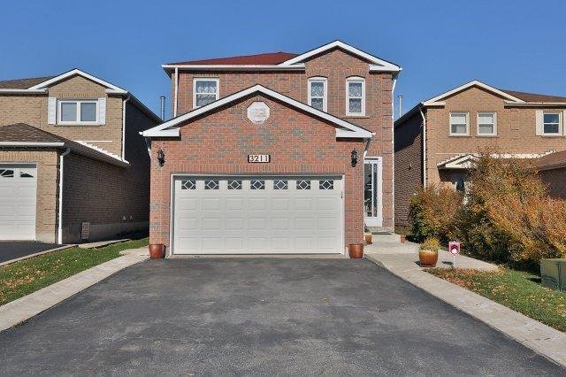 3211 Valcourt Cres, House detached with 4 bedrooms, 4 bathrooms and 4 parking in Mississauga ON | Image 1