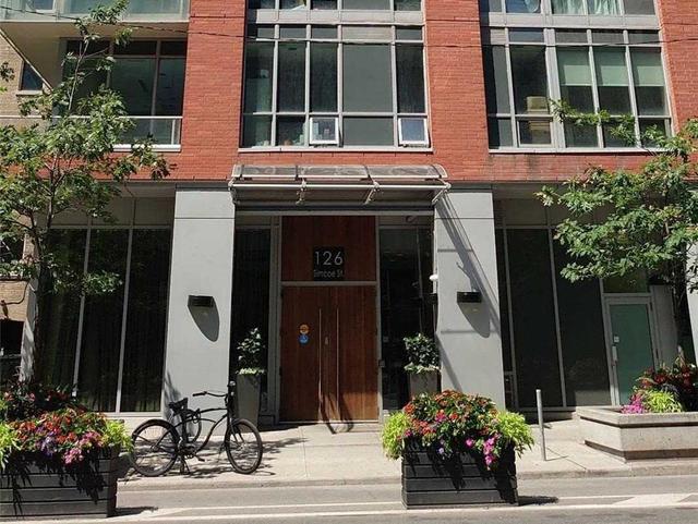 1203 - 126 Simcoe St, Condo with 2 bedrooms, 2 bathrooms and 1 parking in Toronto ON | Image 1
