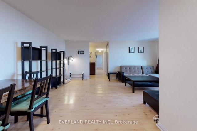 1111 - 175 Hilda Ave, Condo with 3 bedrooms, 2 bathrooms and 1 parking in Toronto ON | Image 11