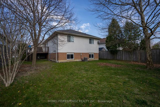 3825 Maguire St W, House detached with 3 bedrooms, 2 bathrooms and 5 parking in Windsor ON | Image 21