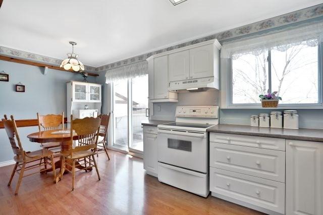 606 Elliott Cres, House detached with 3 bedrooms, 2 bathrooms and 2 parking in Milton ON | Image 7