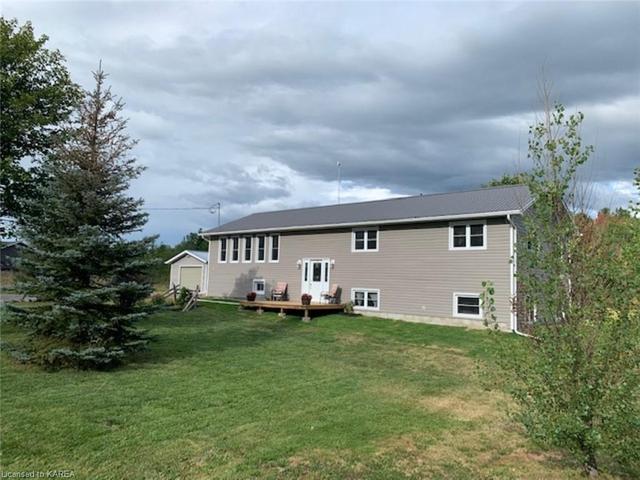 4741 Snider Road, House detached with 3 bedrooms, 1 bathrooms and 10 parking in South Frontenac ON | Image 1