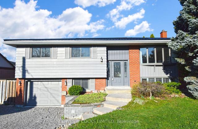 91 Wallis Dr, House detached with 3 bedrooms, 2 bathrooms and 5 parking in Peterborough ON | Image 1