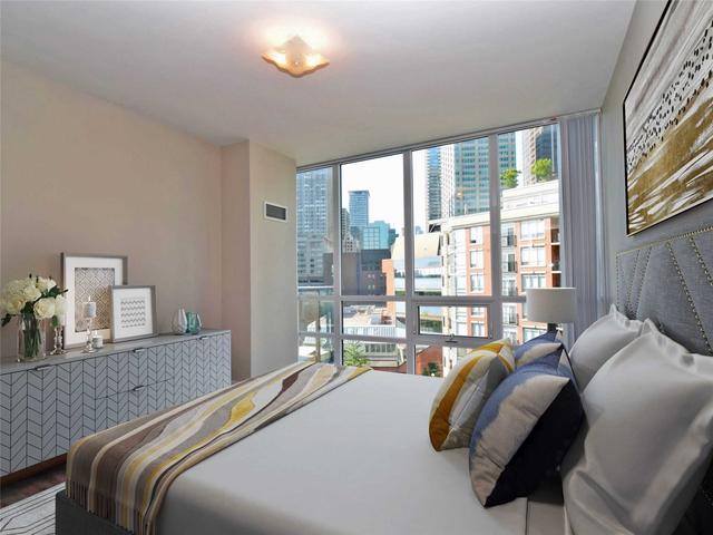 912 - 825 Church St, Condo with 2 bedrooms, 2 bathrooms and 1 parking in Toronto ON | Image 2