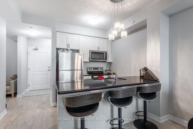 320 - 450 Dundas St E, Condo with 1 bedrooms, 1 bathrooms and 1 parking in Hamilton ON | Image 9