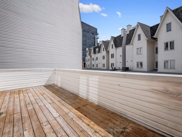 802 - 12 Sudbury St, Condo with 3 bedrooms, 1 bathrooms and 1 parking in Toronto ON | Image 14