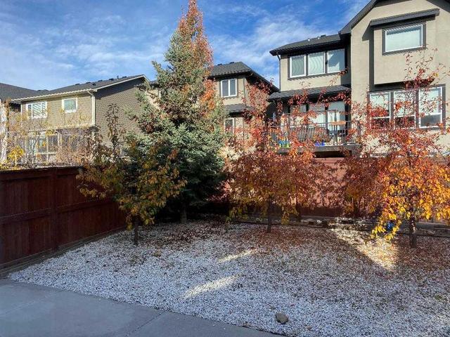 121 Aspenshire Crescent Sw, House detached with 5 bedrooms, 3 bathrooms and 4 parking in Calgary AB | Image 40