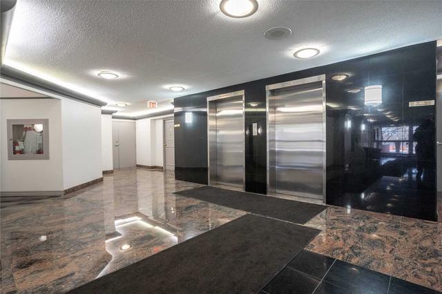 403 - 100 Arbors Lane, Condo with 2 bedrooms, 2 bathrooms and 2 parking in Vaughan ON | Image 33