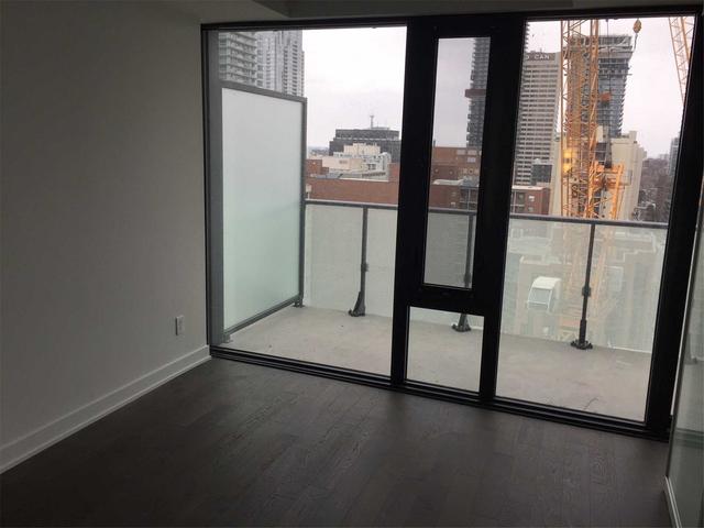 1501 - 185 Roehampton Ave, Condo with 2 bedrooms, 2 bathrooms and 0 parking in Toronto ON | Image 14
