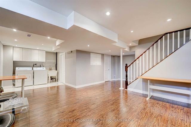 1 Mac Frost Way, House detached with 4 bedrooms, 4 bathrooms and 4 parking in Toronto ON | Image 20